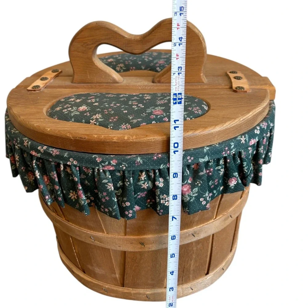 Vintage Wooden Slat Picnic Sewing Gathering Basket‎ Heart Handle Cottagecore